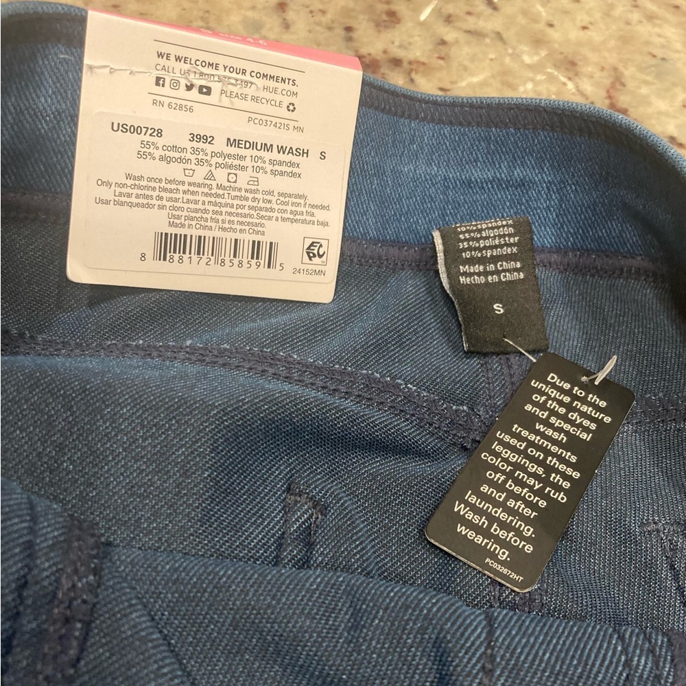 HUE Women's small denim stretch yoga/leggings pants NWT, $48 MSRP - Picture 4 of 9